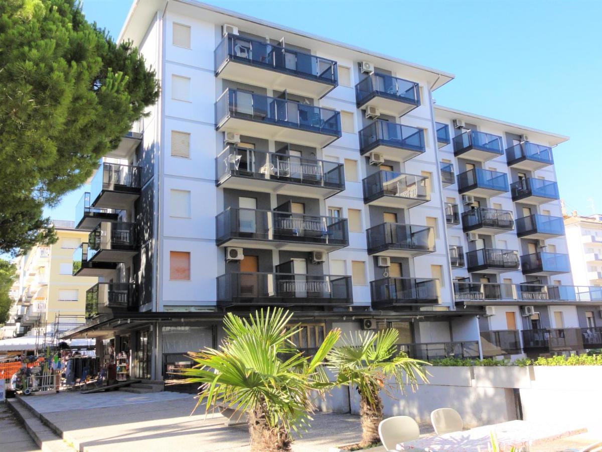 Ivana - Appartamenti Bibione Exterior photo